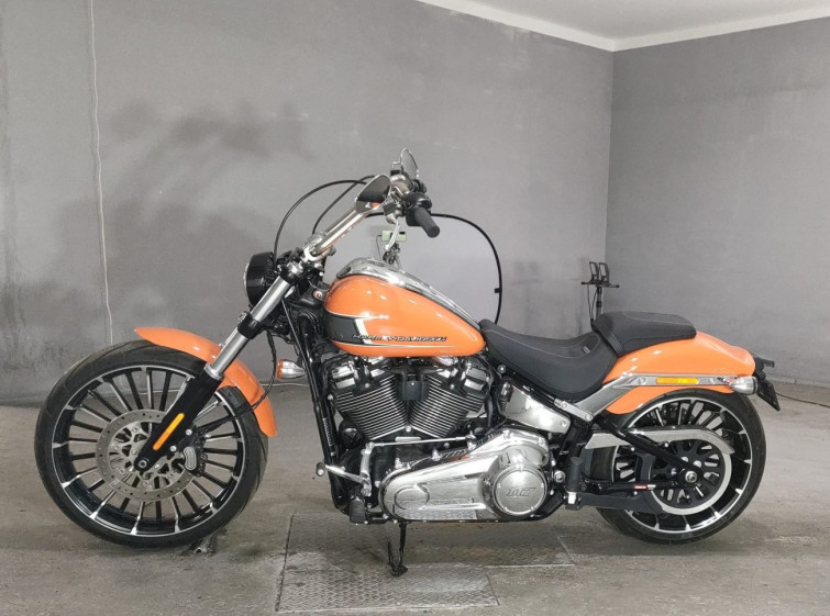 Мотоцикл HD FXBR1920 з пробігом 2033 km