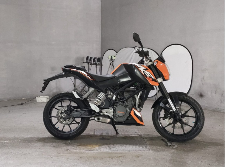 Мотоцикл KTM 200 DUKE з пробігом 15142 km