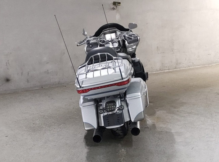 Мотоцикл HD ROAD GLIDE FLTRUSE1800 з пробігом 6468 km