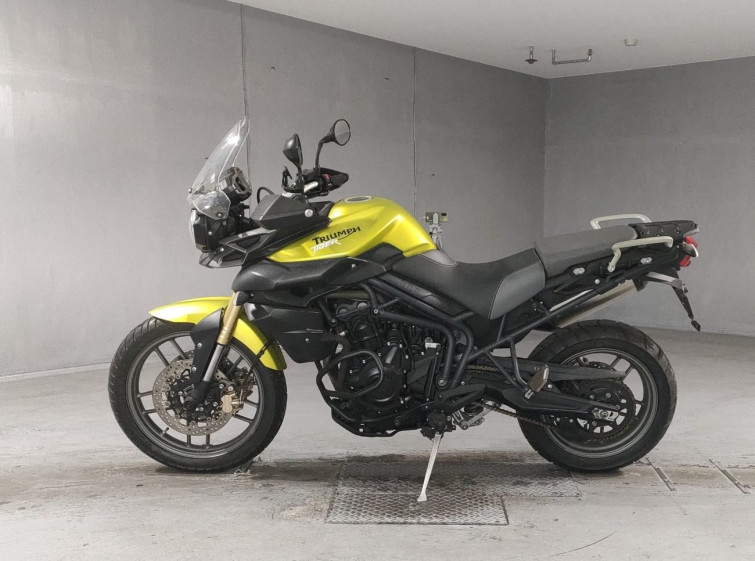 Мотоцикл Triumph TIGER 800 з пробігом 12970 km