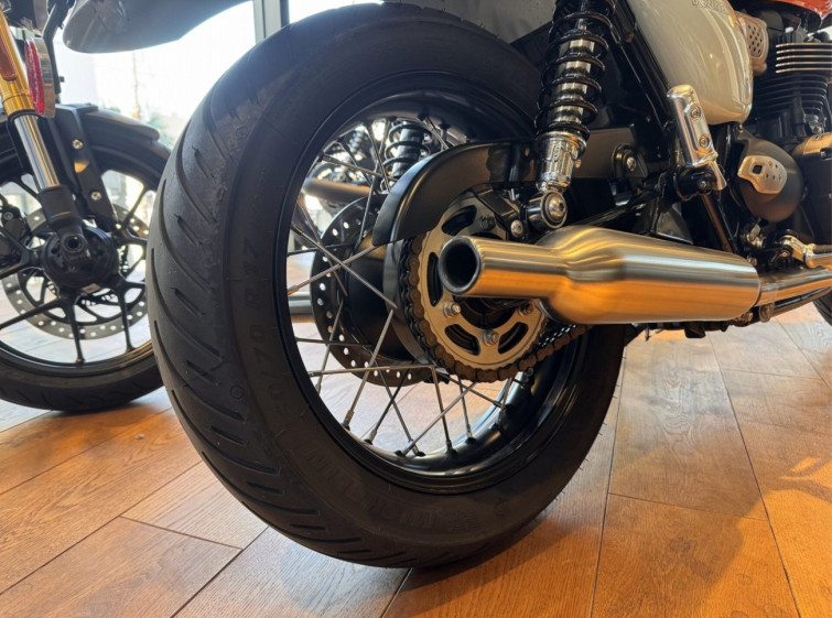 Мотоцикл Triumph BONNEVILLE T100 з пробігом 872 km