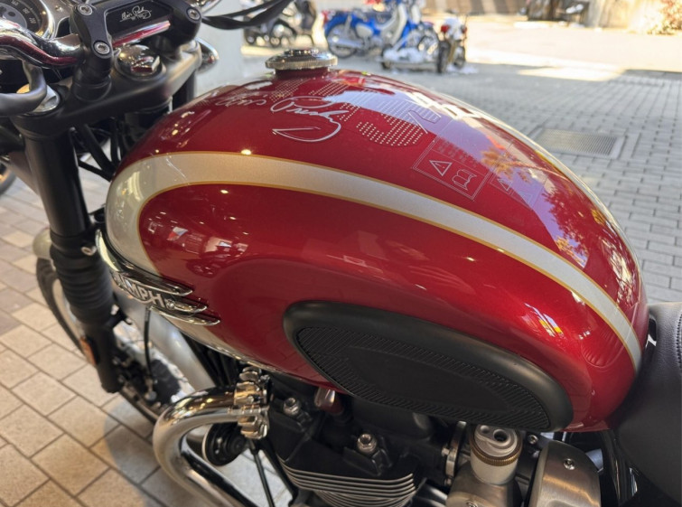 Мотоцикл Triumph BONNEVILLE T120 з пробігом 410 km