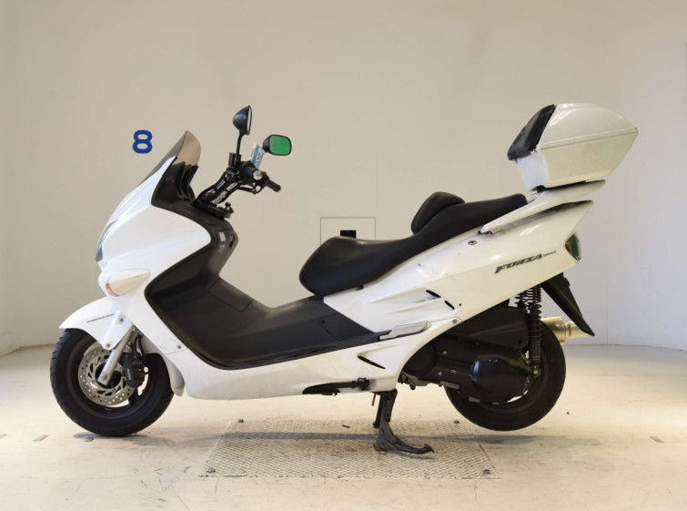 Мотоцикл Honda FORZA з пробігом 185 km