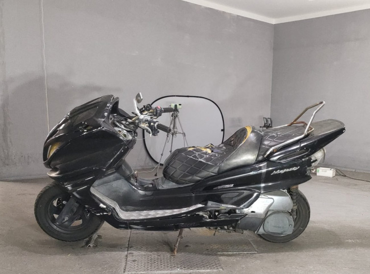 Мотоцикл Yamaha MAJESTY 250C з пробігом 40434 km