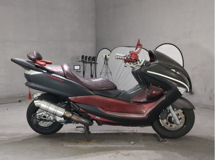 Мотоцикл Yamaha MAJESTY 250 с пробегом 25443 km