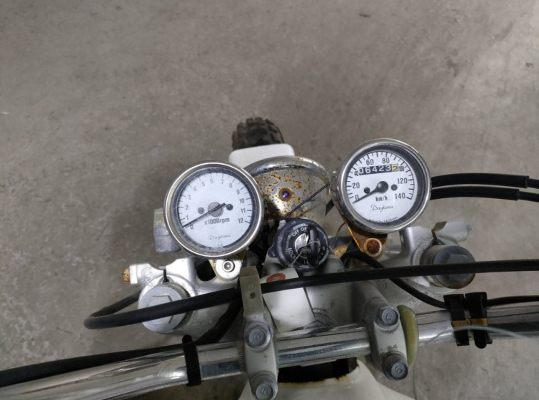 Мотоцикл Yamaha TW200 з пробігом 6423 km