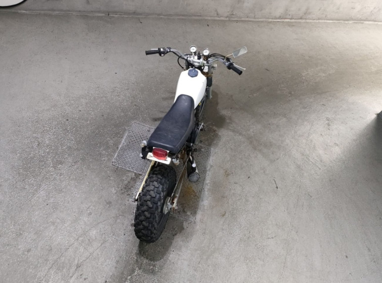 Мотоцикл Yamaha TW200 з пробігом 6423 km