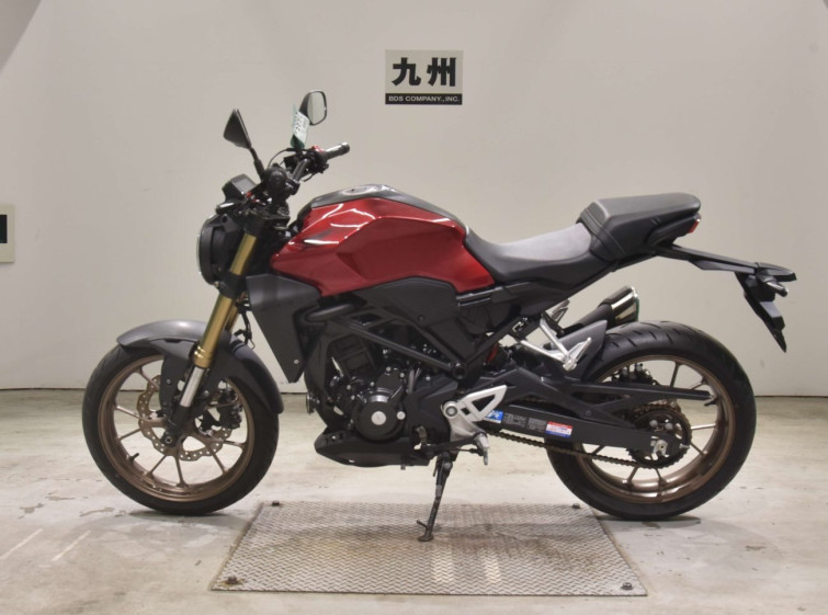 Мотоцикл Honda CB250RA з пробігом 984 km