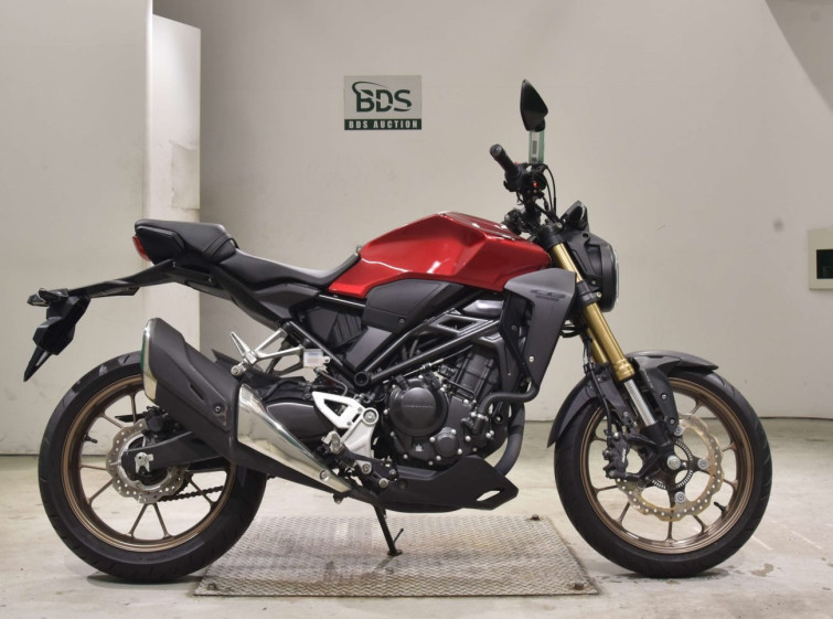 Мотоцикл Honda CB250RA з пробігом 984 km