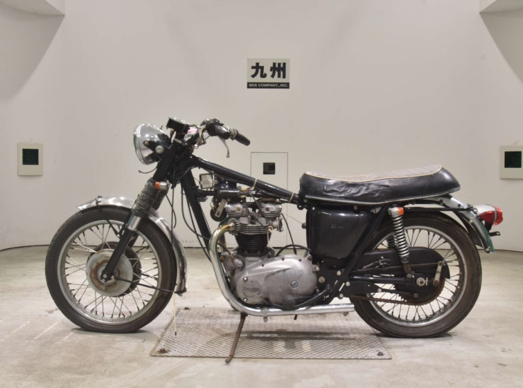 Мотоцикл Triumph T120 з пробігом 6217 m