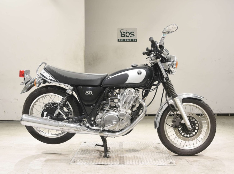 Мотоцикл Yamaha SR400 с пробегом 1005 km
