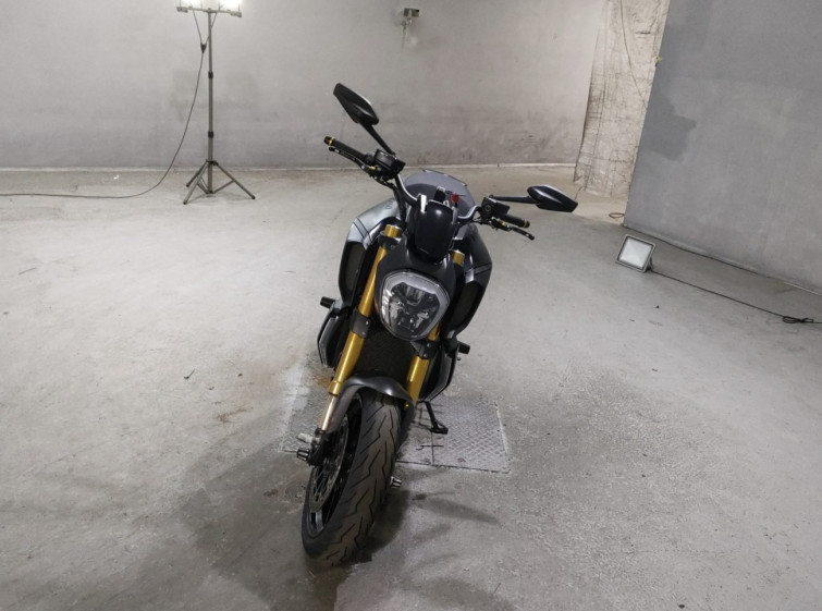 Мотоцикл Ducati DIAVEL 1260S з пробігом 16198 km