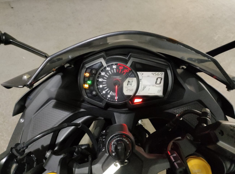 Мотоцикл Kawasaki NINJA ZX-25R KRT з пробігом 4569 km