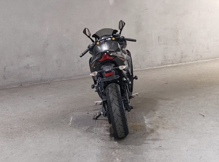 Мотоцикл Kawasaki NINJA ZX-25R KRT з пробігом 4569 km