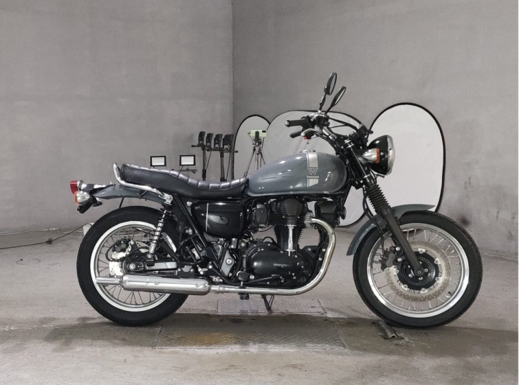 Мотоцикл Kawasaki W800 с пробегом 4247 km