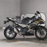 Мотоцикл Kawasaki NINJA400 с пробегом 5712 km