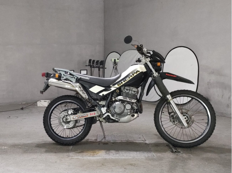 Мотоцикл Kawasaki SUPER SHERPA с пробегом 16710 km