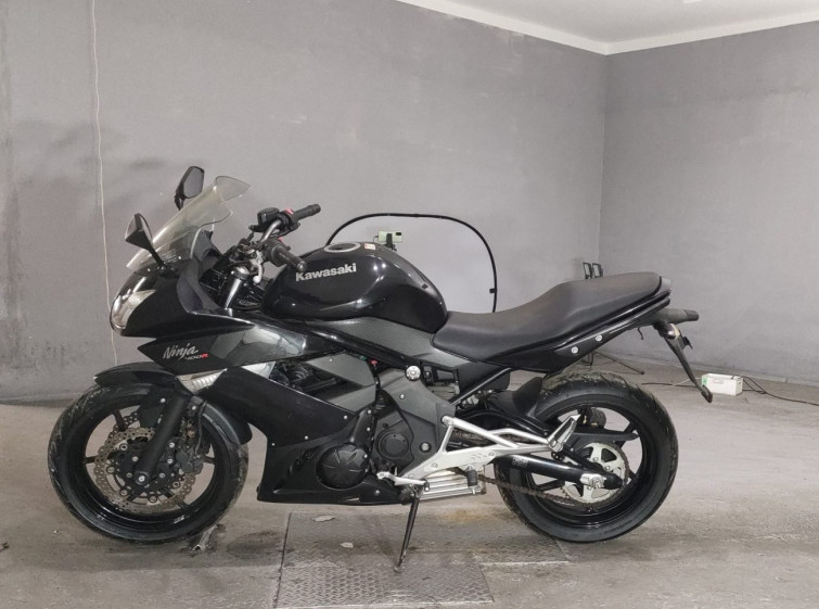 Мотоцикл Kawasaki NINJA400R