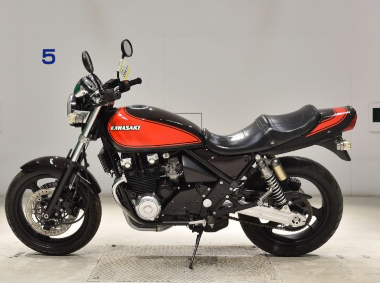 Мотоцикл Kawasaki ZEPHYR400 з пробігом 10359 km