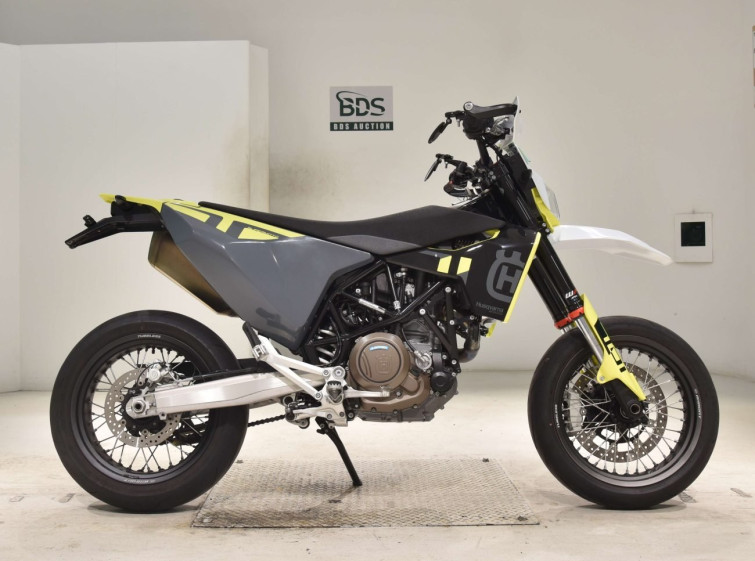 Мотоцикл Husqvarna 701SM с пробегом 6983 km