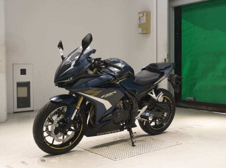 Мотоцикл Honda CBR400R с пробегом 12275 km