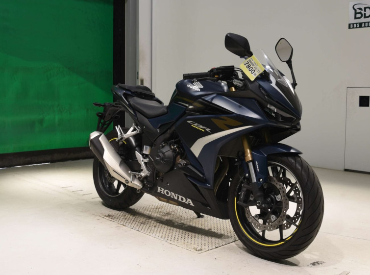 Мотоцикл Honda CBR400R с пробегом 12275 km