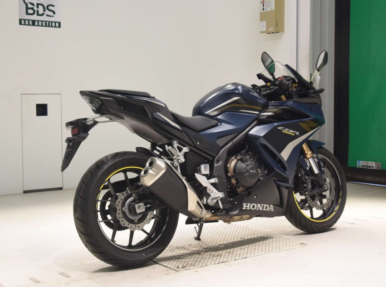Мотоцикл Honda CBR400R с пробегом 12275 km