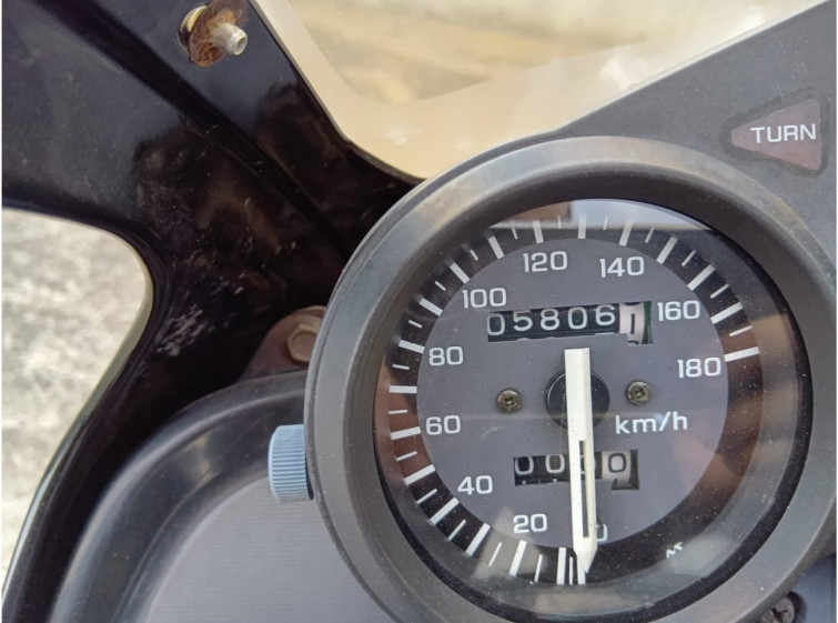 Мотоцикл Honda CBR250F с пробегом 5806 km