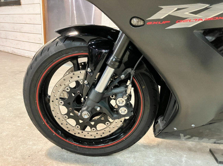 Мотоцикл Yamaha YZF-R1 с пробегом 85838 km