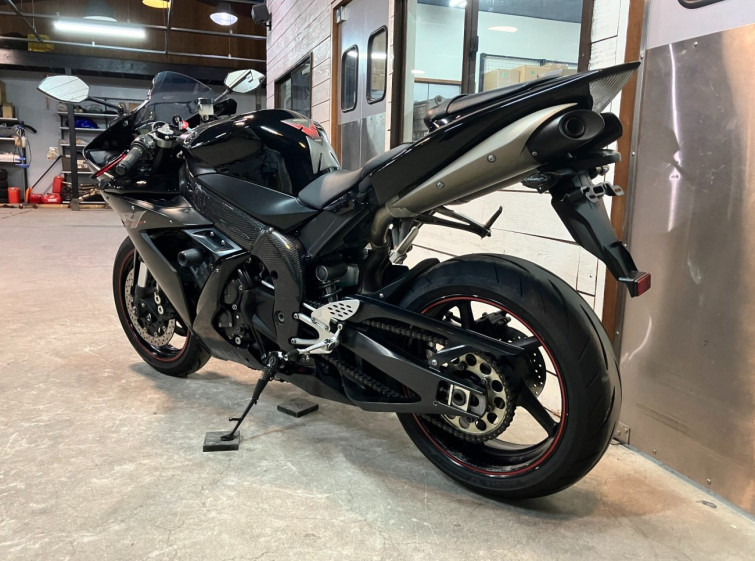 Мотоцикл Yamaha YZF-R1 с пробегом 85838 km