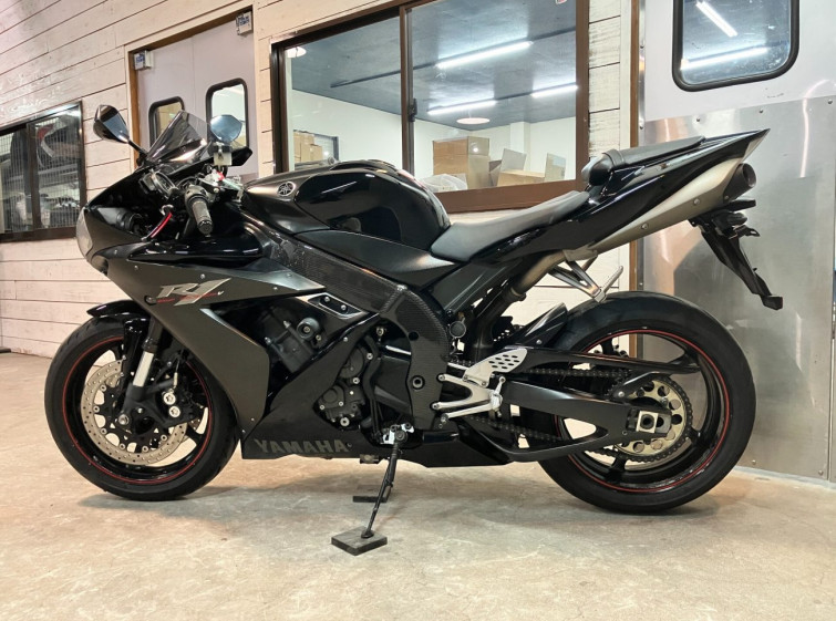 Мотоцикл Yamaha YZF-R1 с пробегом 85838 km