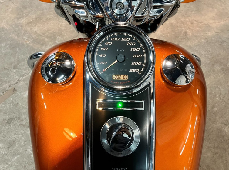 Мотоцикл HD FLHFB з пробігом 2163 km