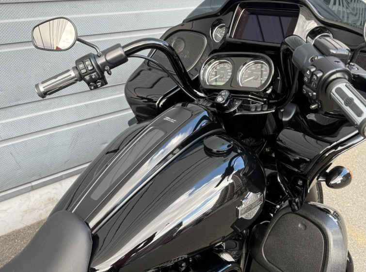 Мотоцикл HD SREET GLIDE FLHXS1690 з пробігом 3135 km