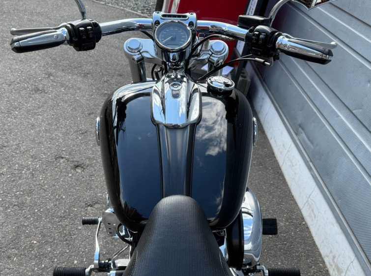 Мотоцикл HD STREETBOB FXDB1580 с пробегом 73459 km