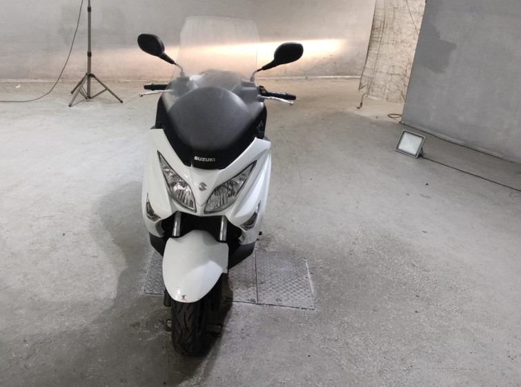 Мотоцикл Suzuki BURGMAN200 з пробігом 31702 km
