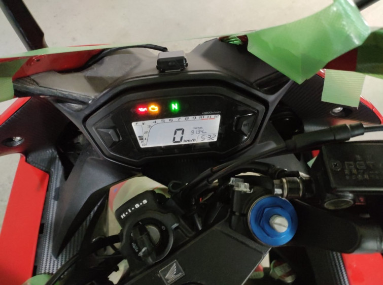 Мотоцикл Honda CBR400R з пробігом 9134 km