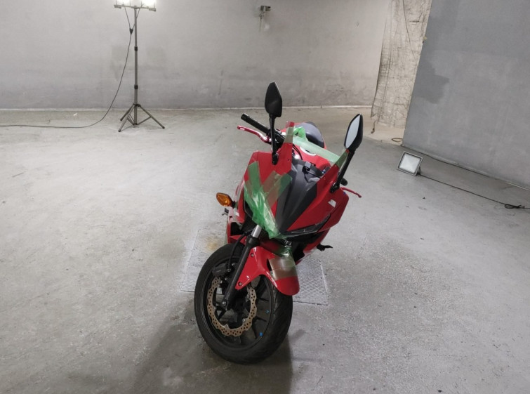 Мотоцикл Honda CBR400R з пробігом 9134 km