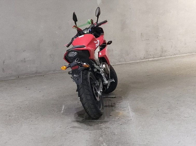 Мотоцикл Honda CBR400R з пробігом 9134 km