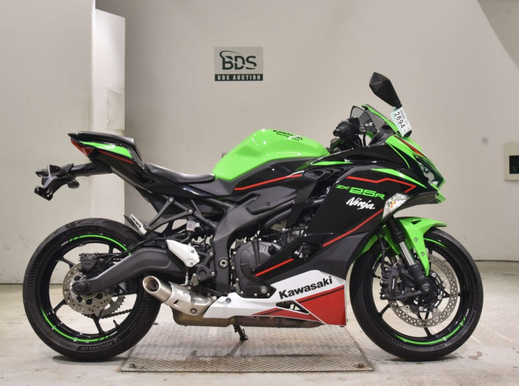 Мотоцикл Kawasaki NINJA ZX-25R з пробігом 1273 km