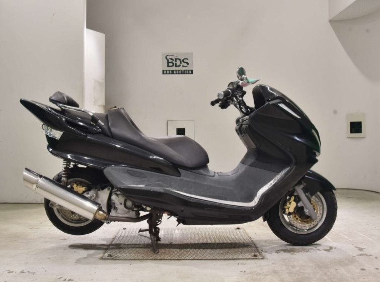 Мотоцикл Yamaha MAJESTY 250