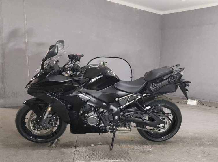 Мотоцикл Suzuki gsx-s1000 gt з пробігом 13813 km