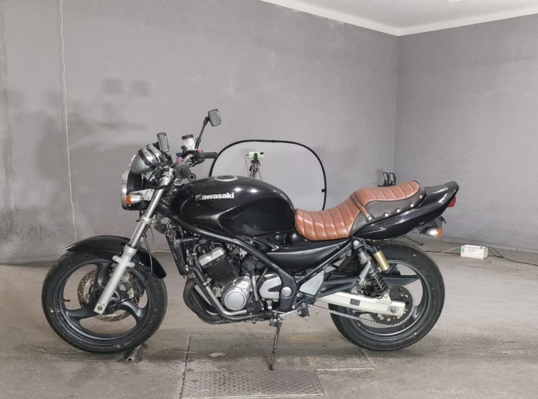 Мотоцикл Kawasaki BALIUS2