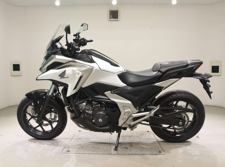 Мотоцикл Honda NC750X с пробегом 9574 km