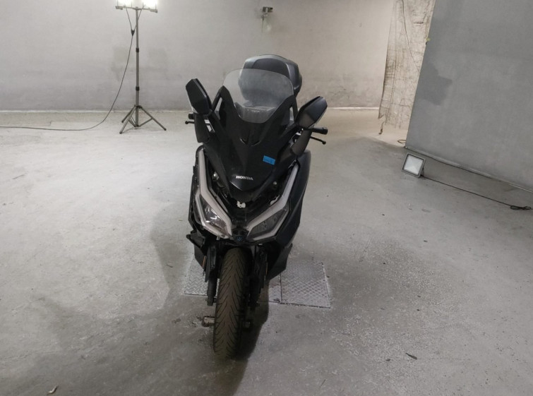 Мотоцикл Honda FORZA з пробігом 78175 km