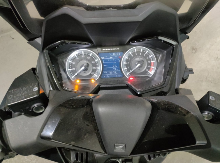 Мотоцикл Honda FORZA з пробігом 78175 km