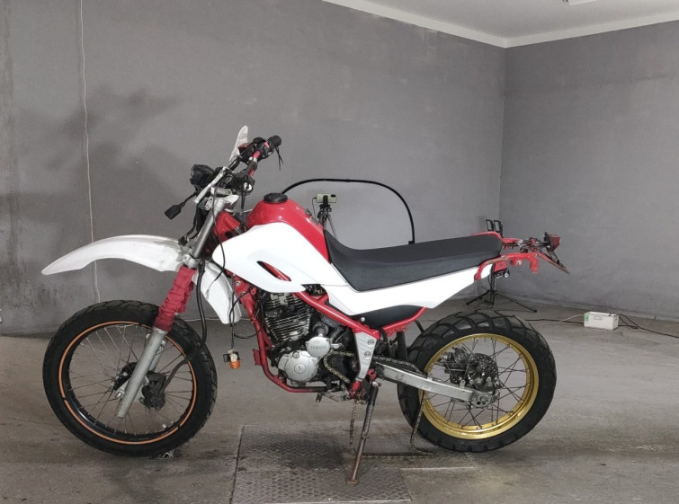 Мотоцикл Yamaha SEROW XT250