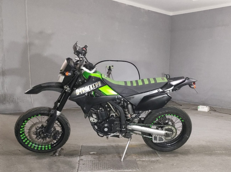 Мотоцикл Kawasaki D TRACKER X