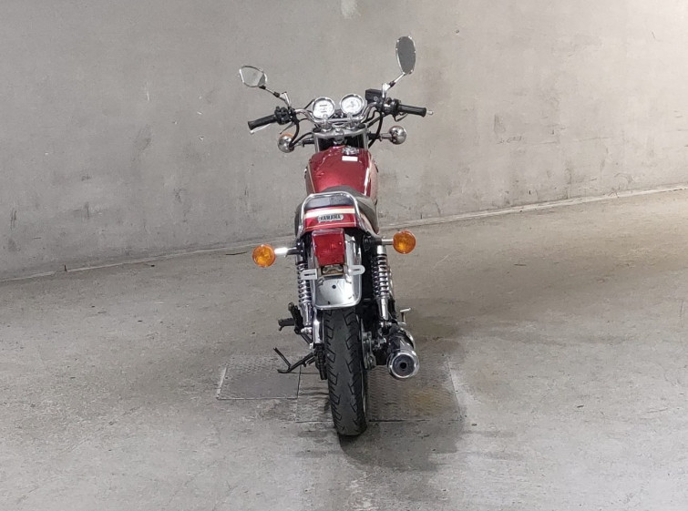 Мотоцикл Yamaha SR400 з пробігом 14483 km