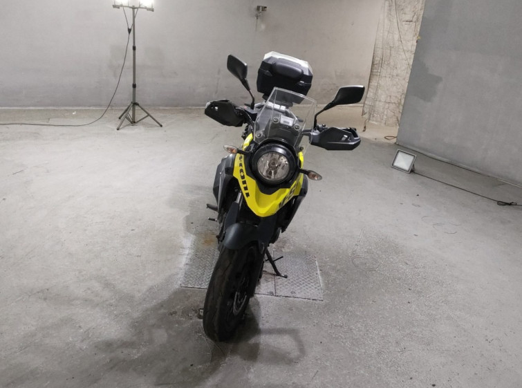 Мотоцикл Suzuki V-STROM DL250 з пробігом 58864 km