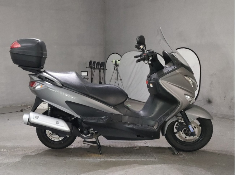 Мотоцикл Suzuki BURGMAN200 з пробігом 24599 km